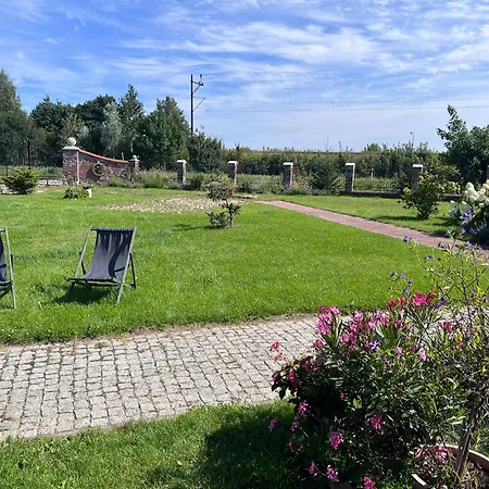 Dobre Miejsce- Letniskowe Nad Stawem Lodge *