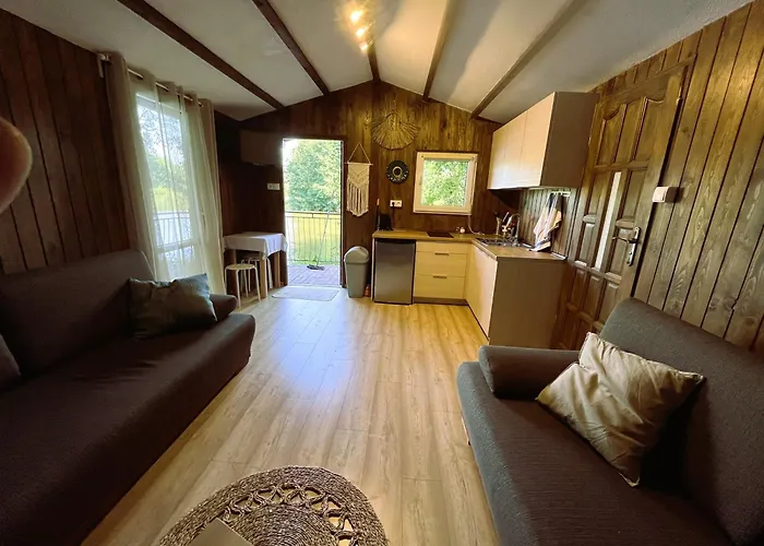 Dobre Miejsce- Letniskowe Nad Stawem *