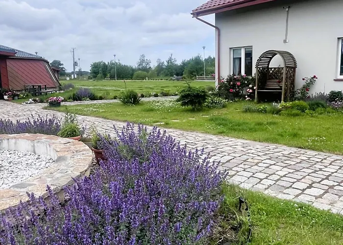 Dobre Miejsce- Letniskowe Nad Stawem ロッジ