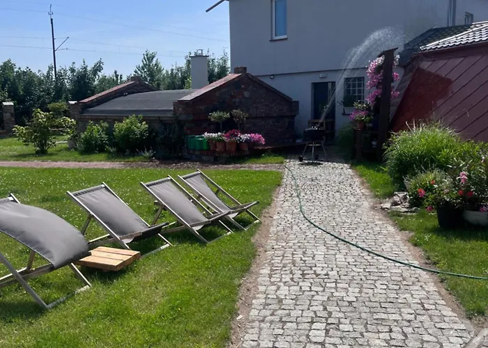 Dobre Miejsce- Letniskowe Nad Stawem ロッジ