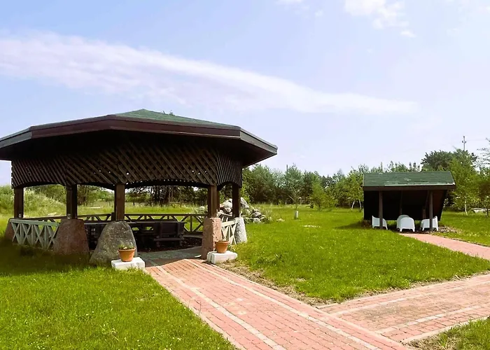 Dobre Miejsce- Letniskowe Nad Stawem ロッジ *